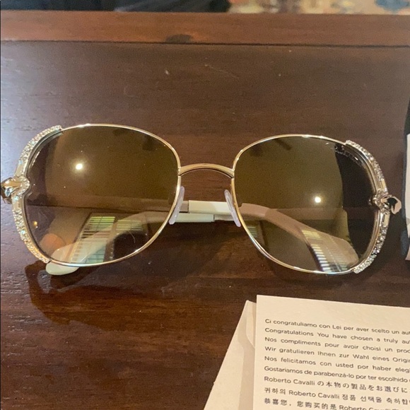 Roberto Cavalli sunglasses with case - Picture 2 of 6